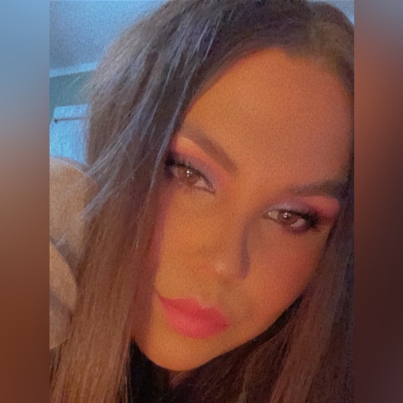 🔴🔴 Meet Your Posher🔴🔴 - Picture 1 of 2